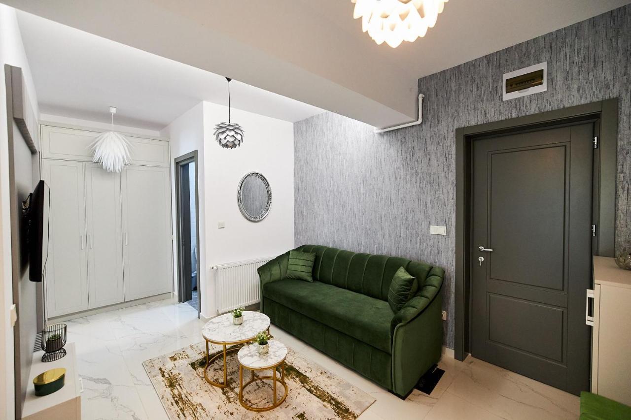 Uptown Apartments Iasi Esterno foto