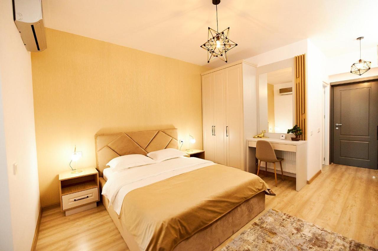 Uptown Apartments Iasi Esterno foto