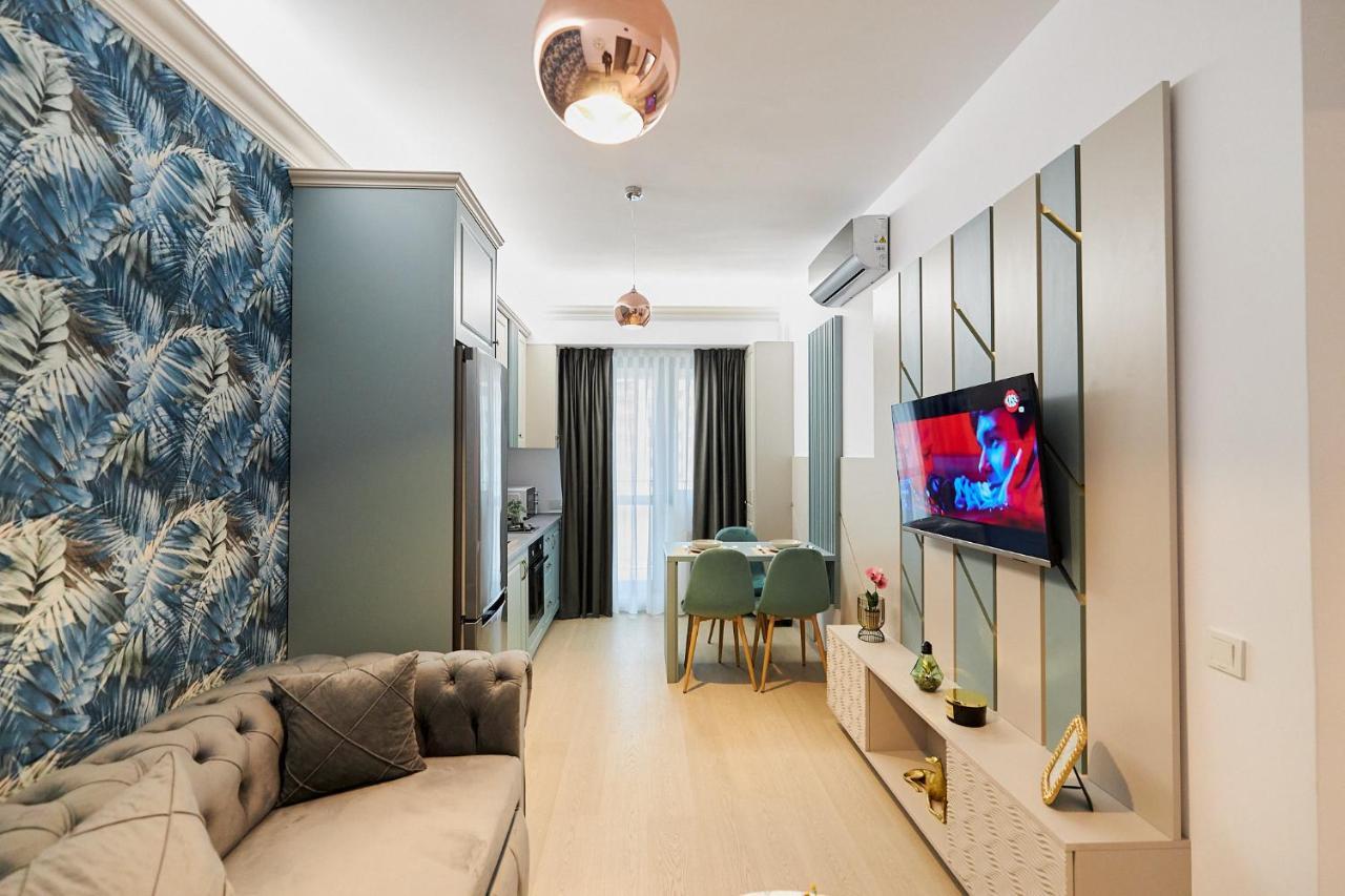 Uptown Apartments Iasi Esterno foto