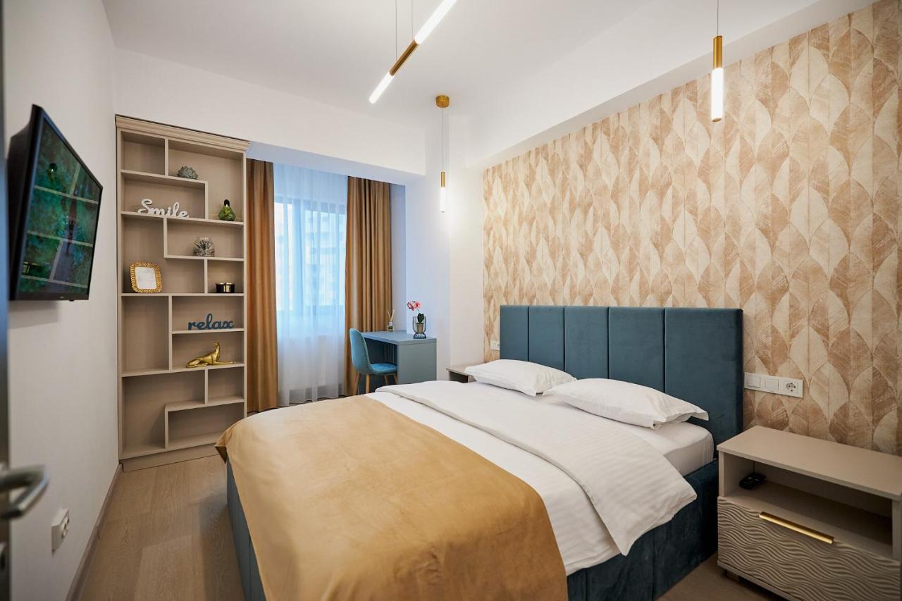Uptown Apartments Iasi Esterno foto