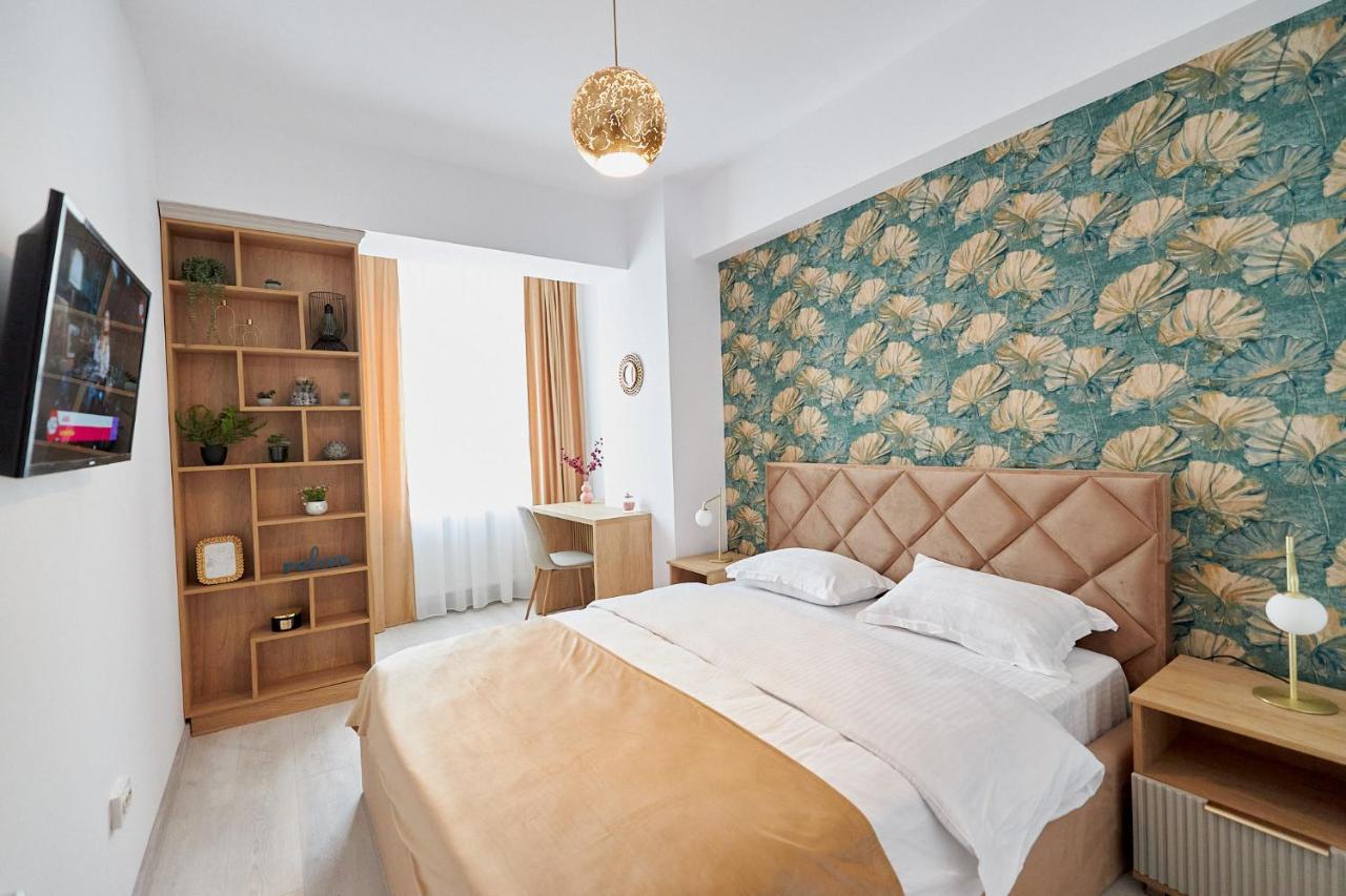 Uptown Apartments Iasi Esterno foto